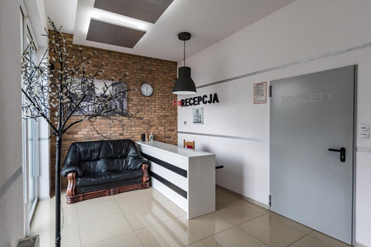 Hotel Zajazdu W Ostrzeszowie Екстер'єр фото