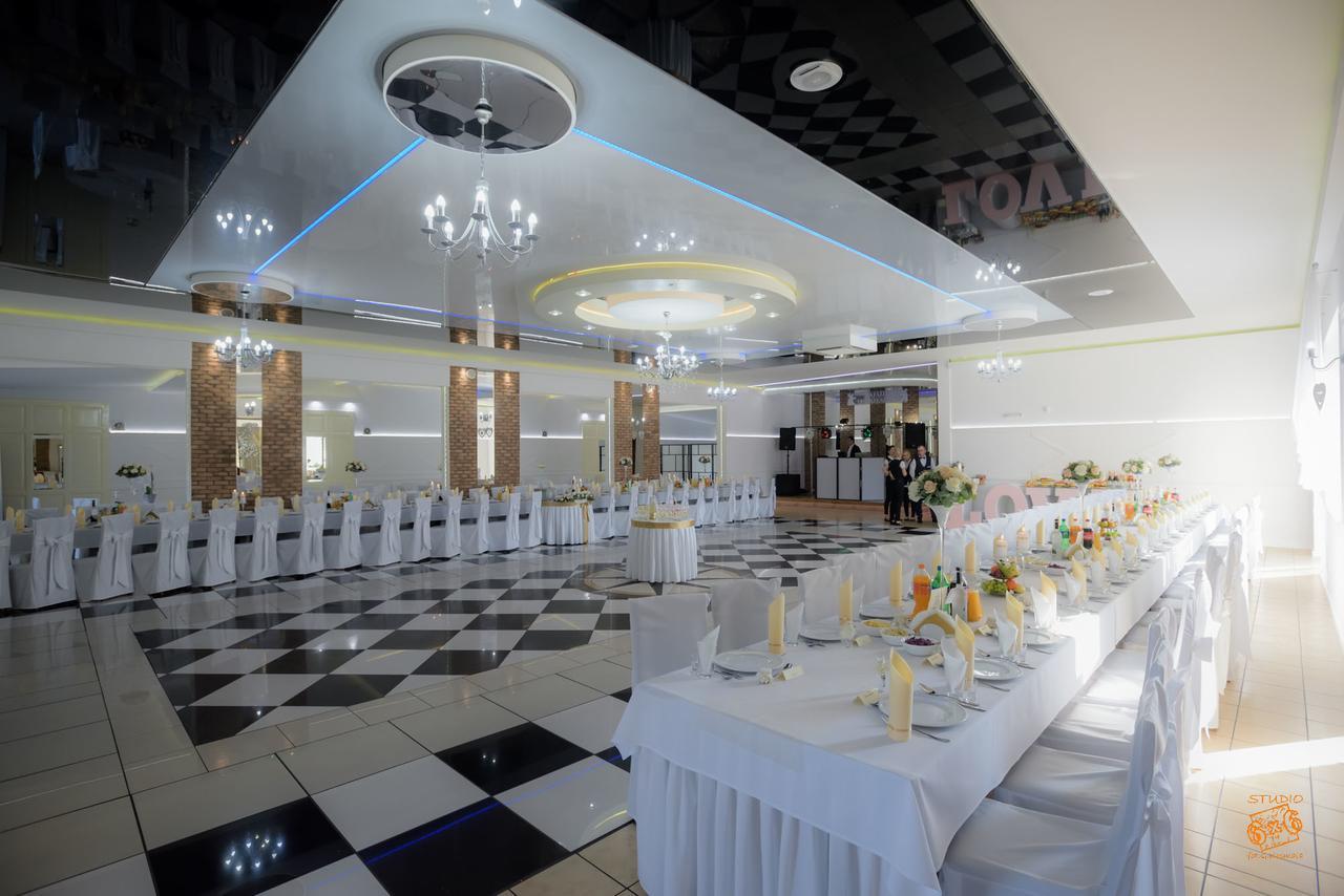Hotel Zajazdu W Ostrzeszowie Екстер'єр фото
