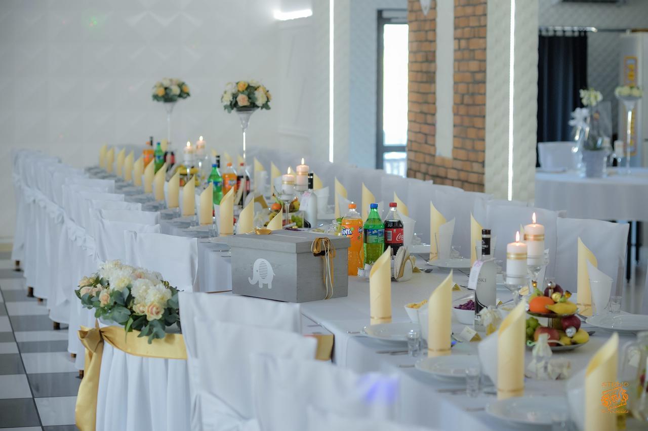 Hotel Zajazdu W Ostrzeszowie Екстер'єр фото